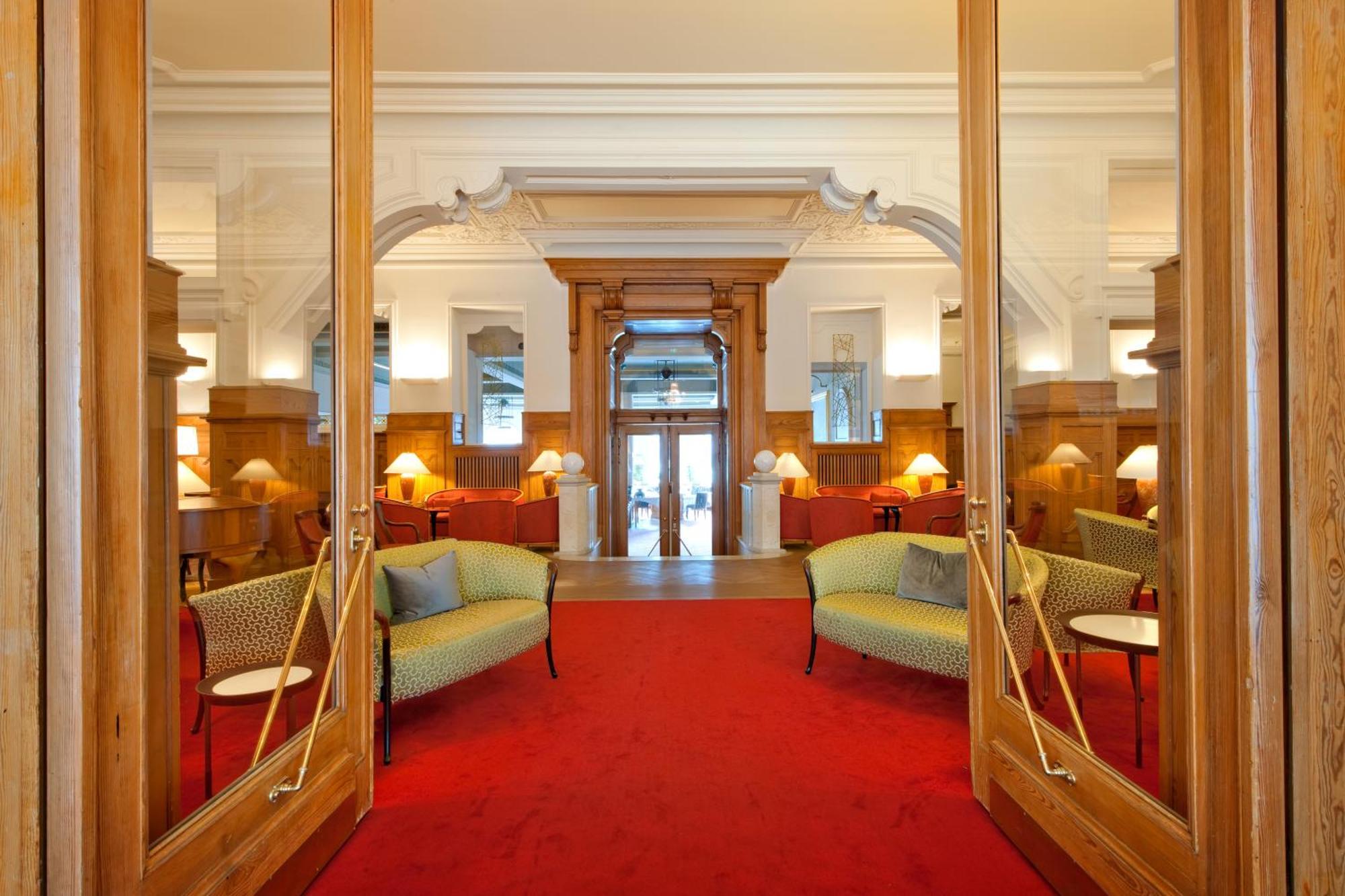 Hotel Schweizerhof Сейнт Мориц Екстериор снимка