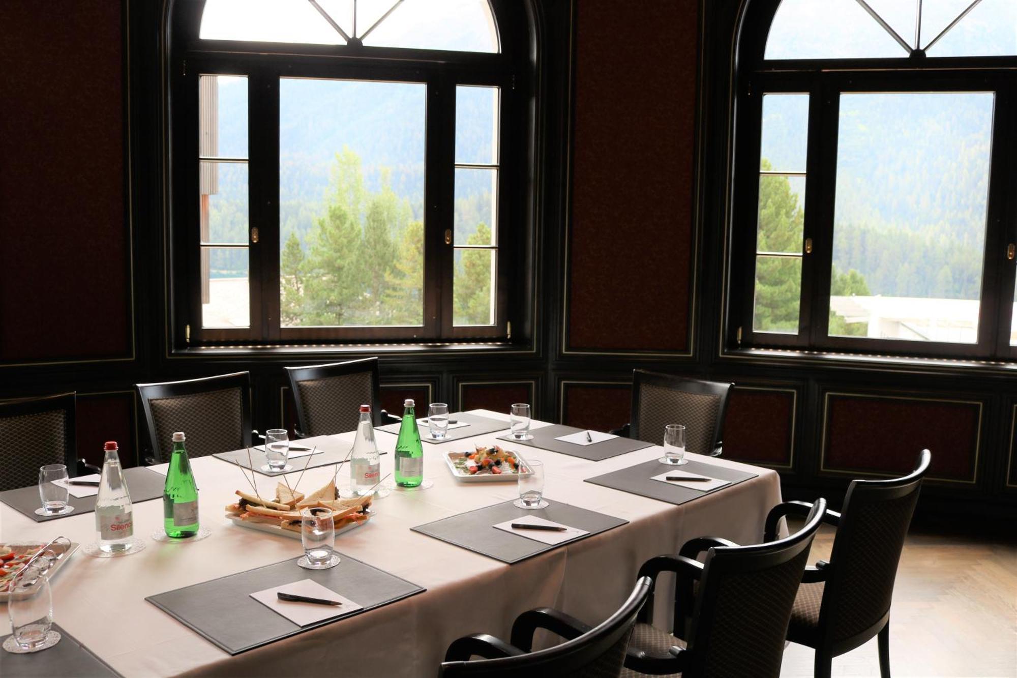 Hotel Schweizerhof Сейнт Мориц Екстериор снимка